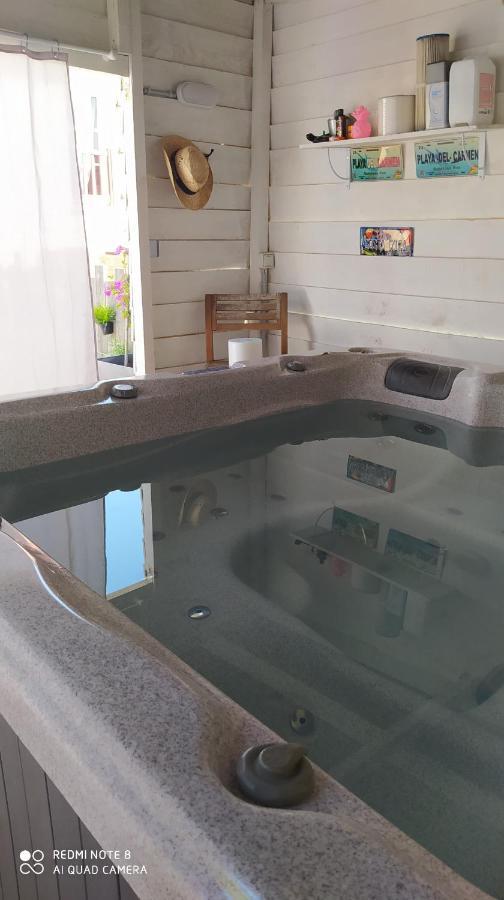 Appartement Tout Confort Au Calme Avec Jacuzzi Mouguerre Luaran gambar
